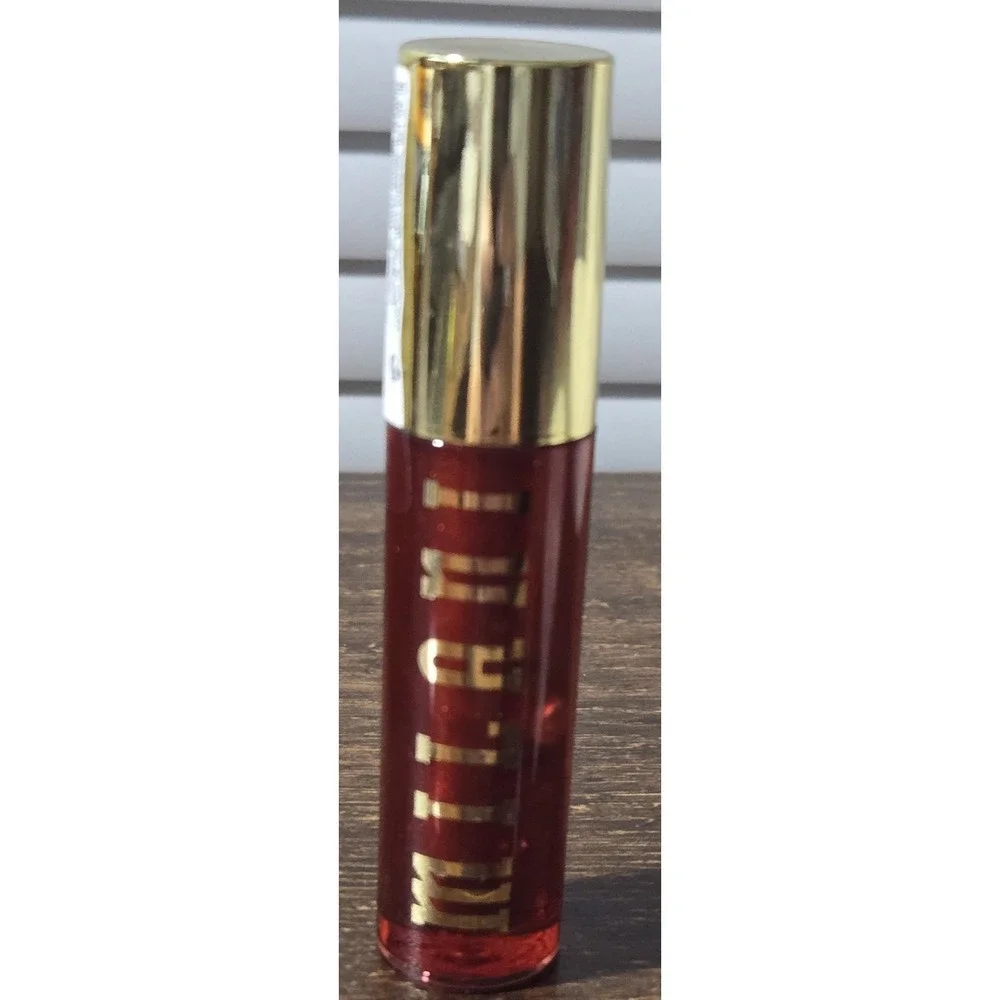 Milani‎ Fruit Fetish 180 Cranberry Currant Lip Oil .135 fl oz New Sealed